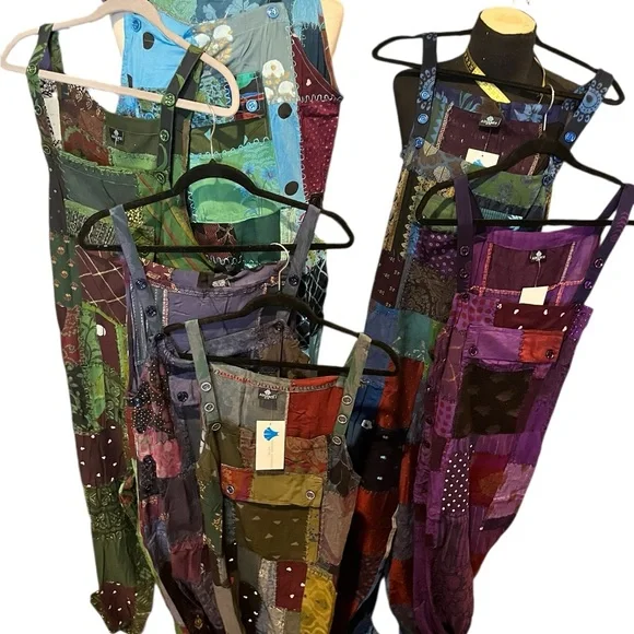 FRIDAY LIVE @dina_fiore FriYAY fab fun! 2pm EST! 🌺 like for times - Picture 2 of 14